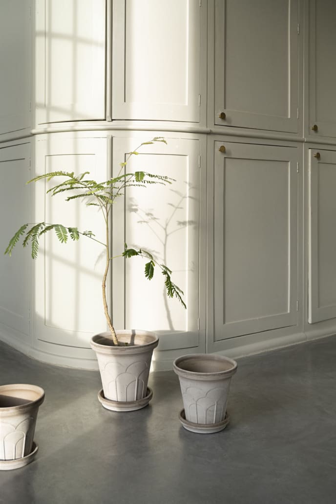 Fleur Raw Grey Terracotta Pot