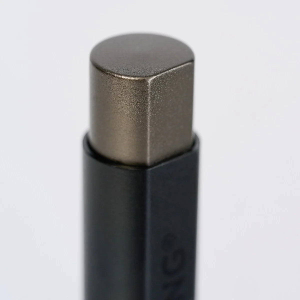 Blackwing Pen