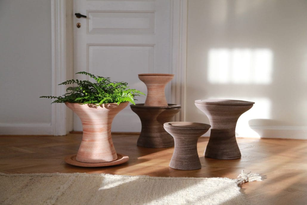 Celeste Raw Rosa Terracotta Pedestal Pot