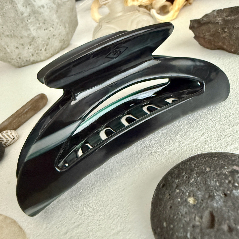 "Medeem" Hair Claw Clip