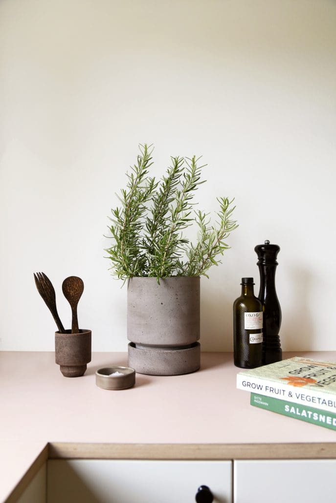 Hoff Raw Grey Terracotta Pot