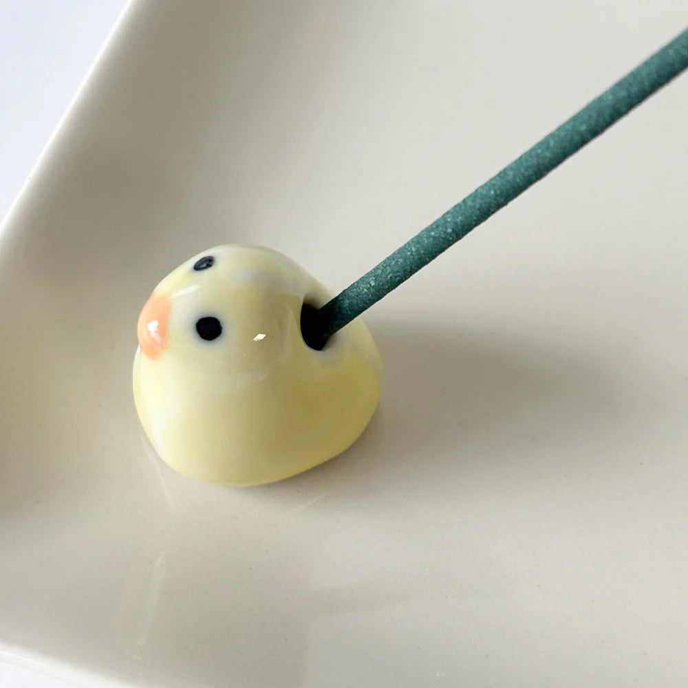 Chick Holder with Ivory Plate