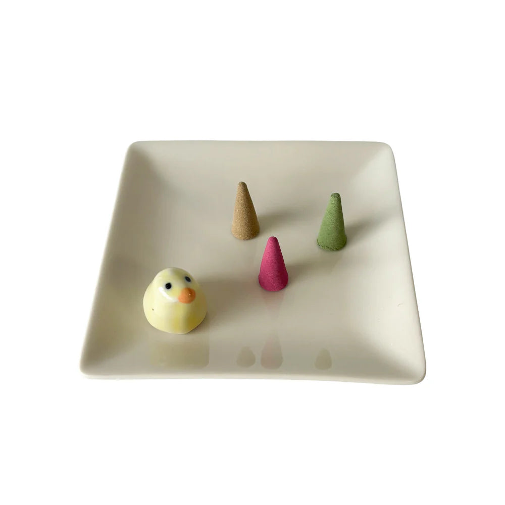 Chick Holder with Ivory Plate