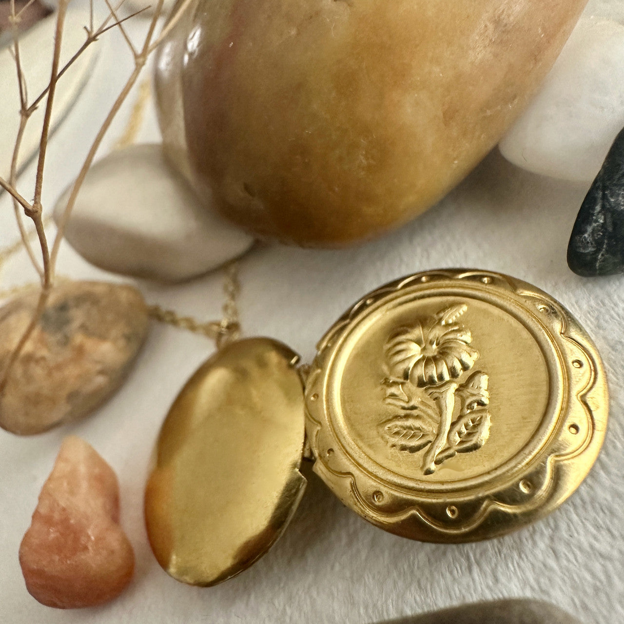 "Fleur" Round Floral Locket Necklace in Raw Brass