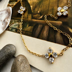 "Callanthé" Multi Flower Charm Necklace in Gold