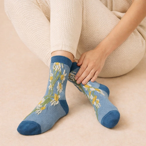 "Bellis" Daisy Floral Applique and Pointelle Crew Sock