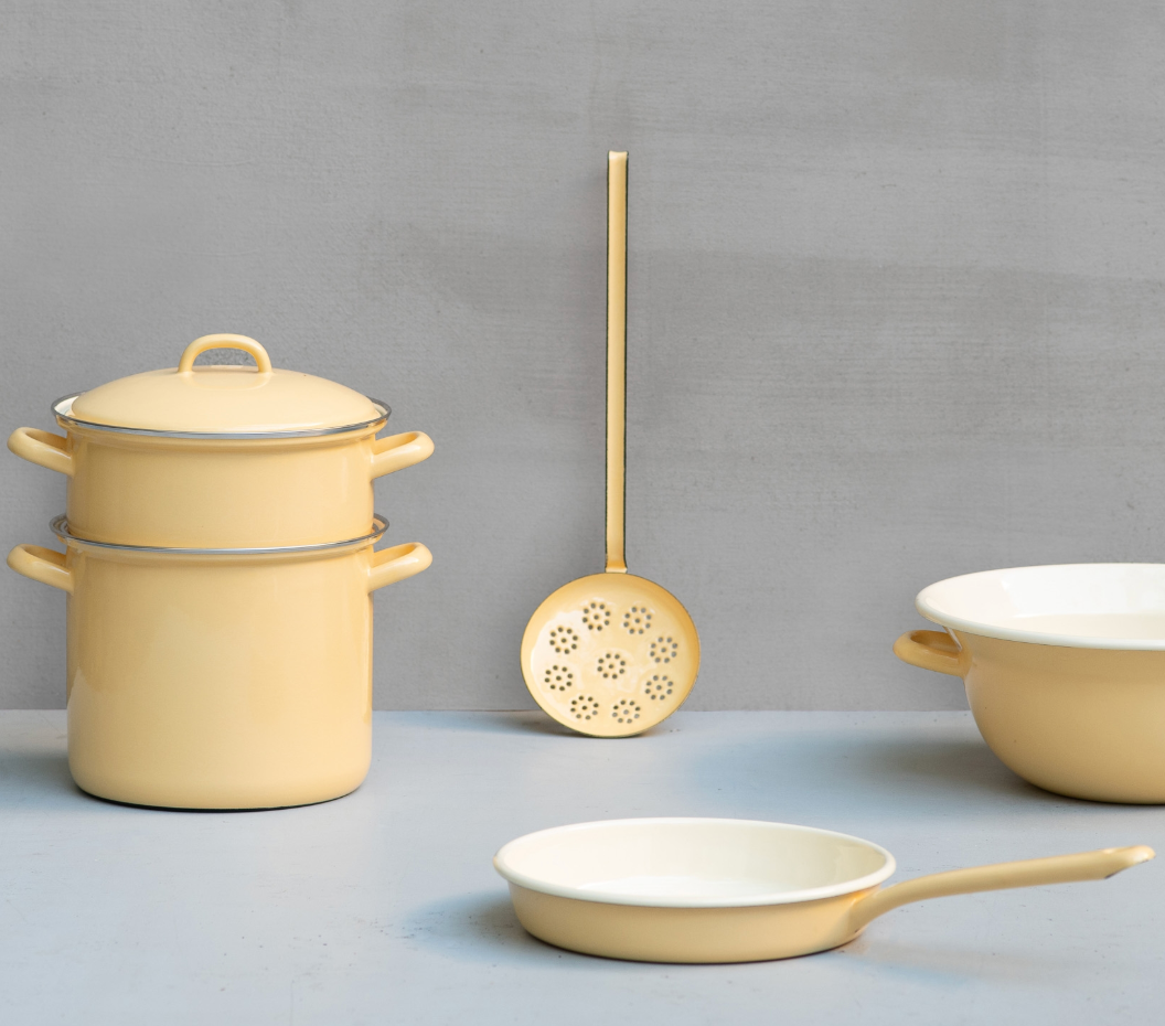 Turner/Baking Scoop - Golden Yellow - 12cm