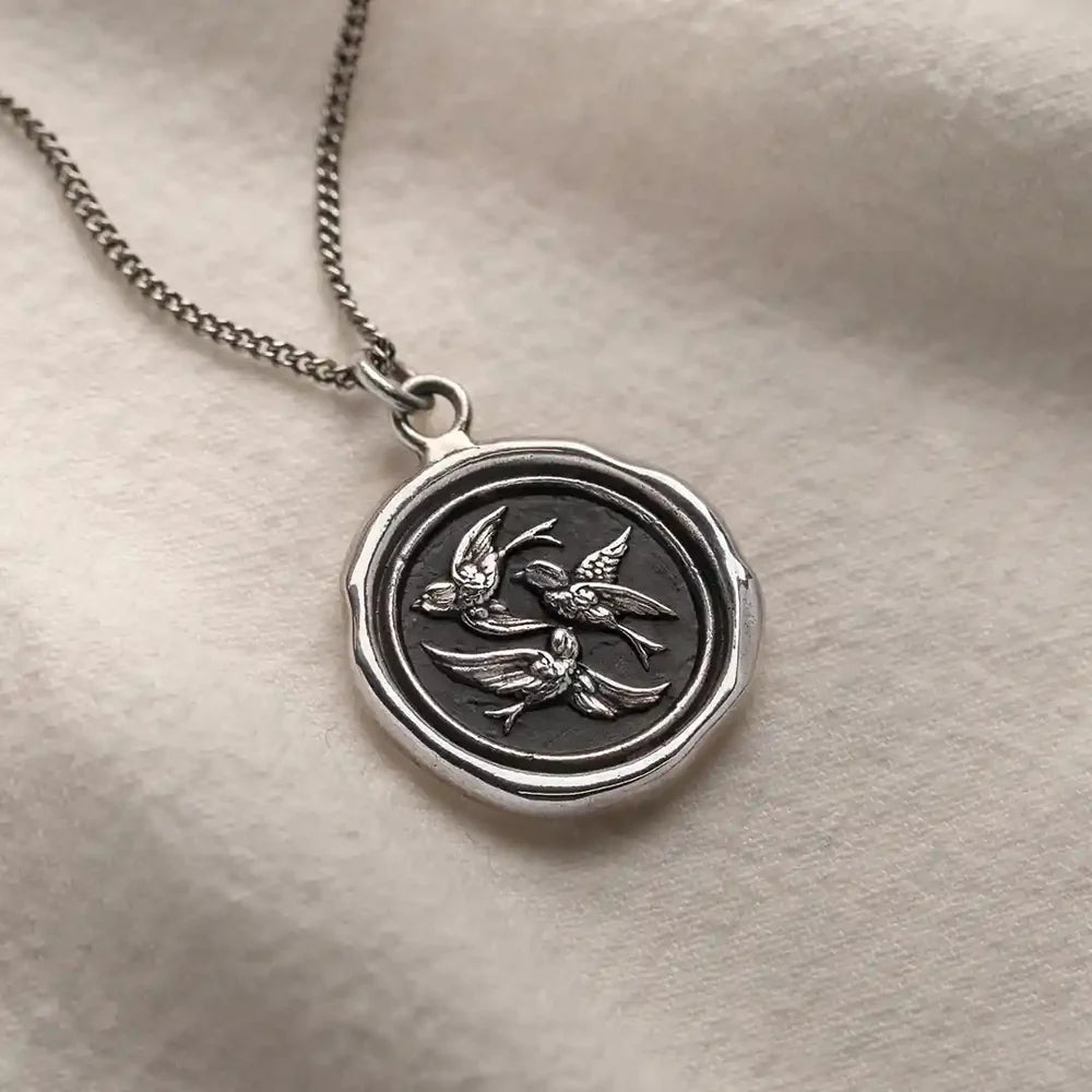 Pyrrha Birds of a Feather Talisman