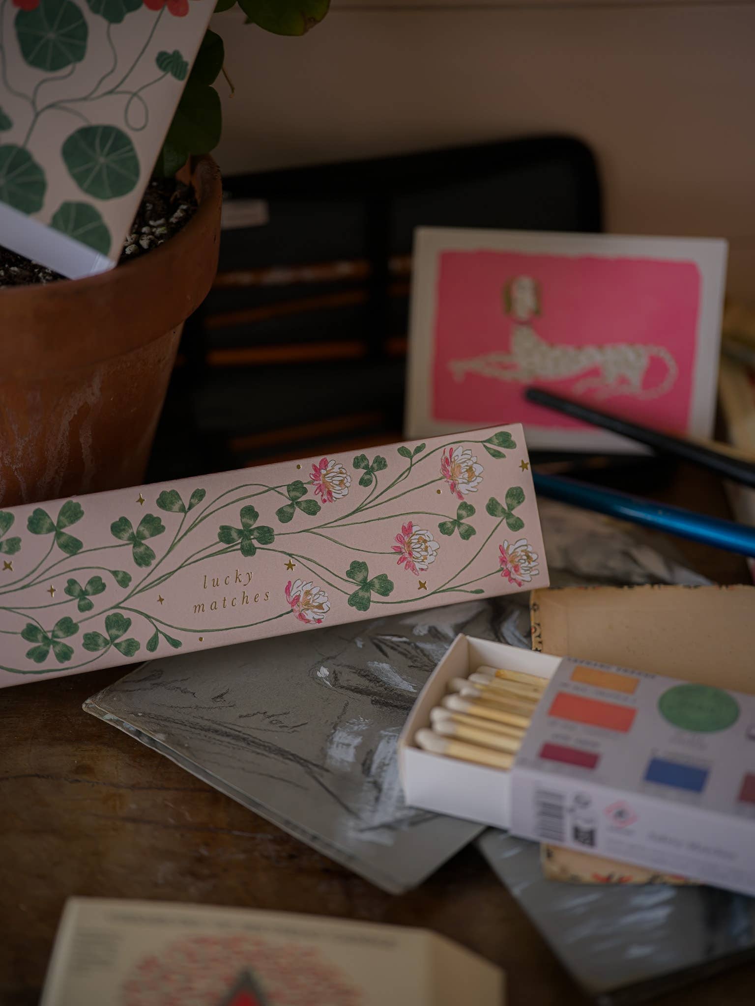 Lucky Clover Long Matches | Long - Safety Matches