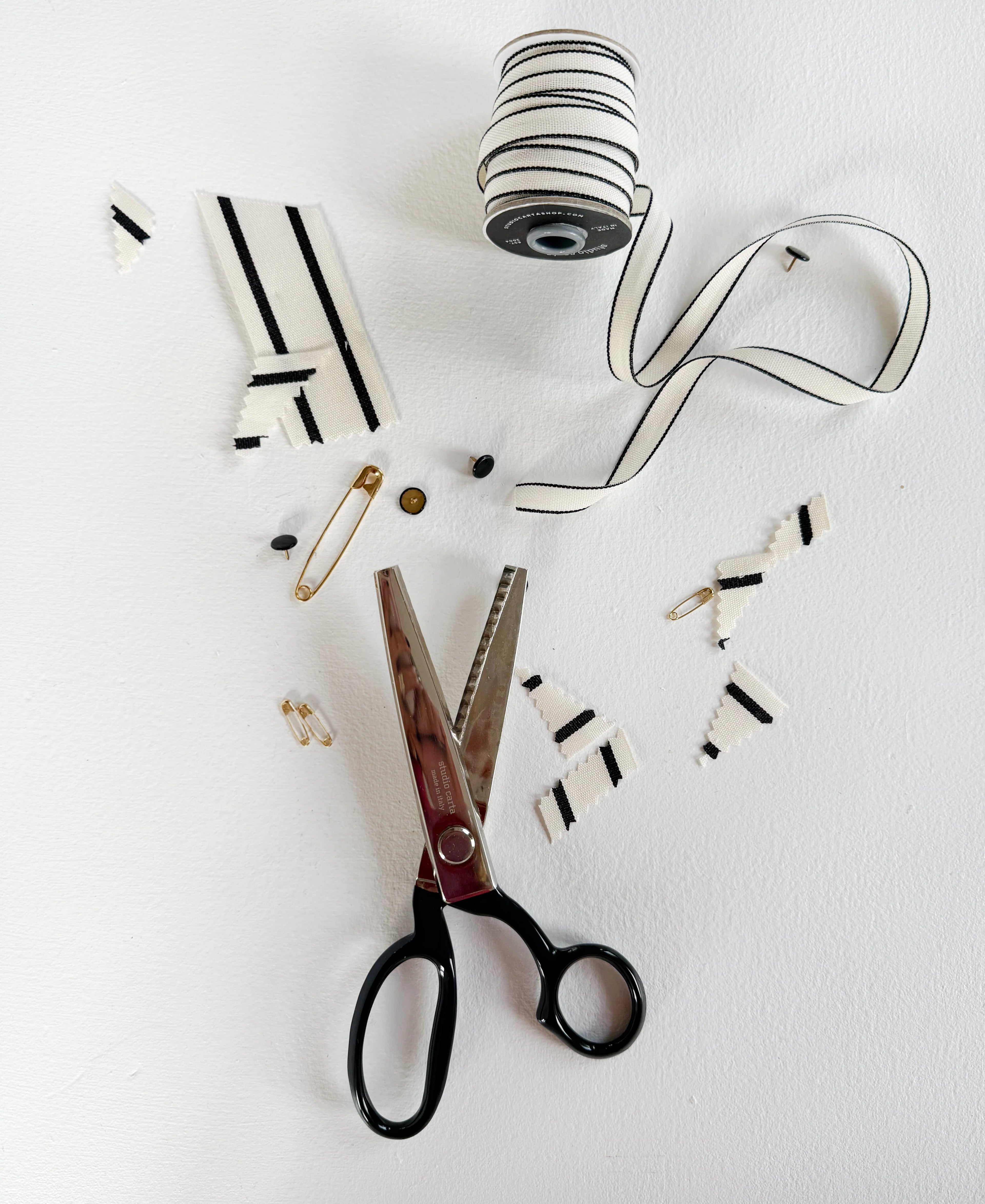 Studio Carta Tailor's Pinking Shears