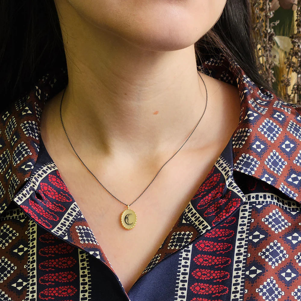 The Victoria Pendant Necklace - Moon